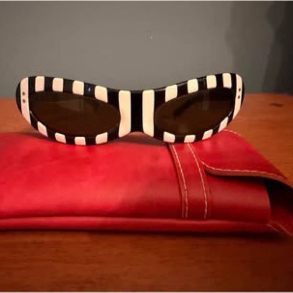 Vintage American Optical Midcentury Black & White "Torrid" Sunglasses 1960's USA